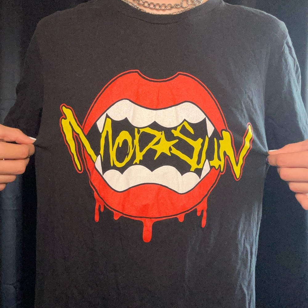 MOD SUN x AVRIL LAVIGNE bite me tour shirt large